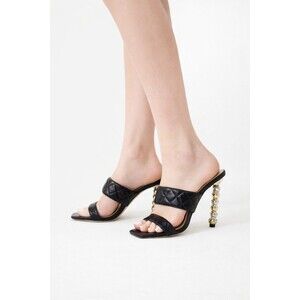 Size 9 Fashion Nova padded quilted heels